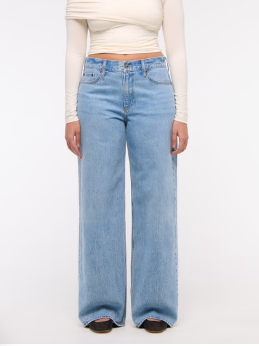Abercrombie Curve Love Low Rise Ultra Loose Jean Size 33 Long
